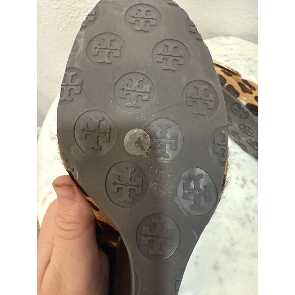 Tory Burch Calf Leather Sally Wedge Leopard Print Round Toe Heel  Sz 6 Maybe - Picture 4 of 12